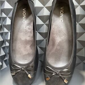 Vionic Women's Charcoal Loafers with Bow Accent